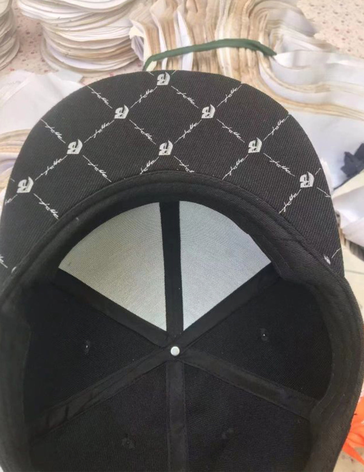 RUFF RYDERS PATTERN EMBROIDERED SNAP BACK